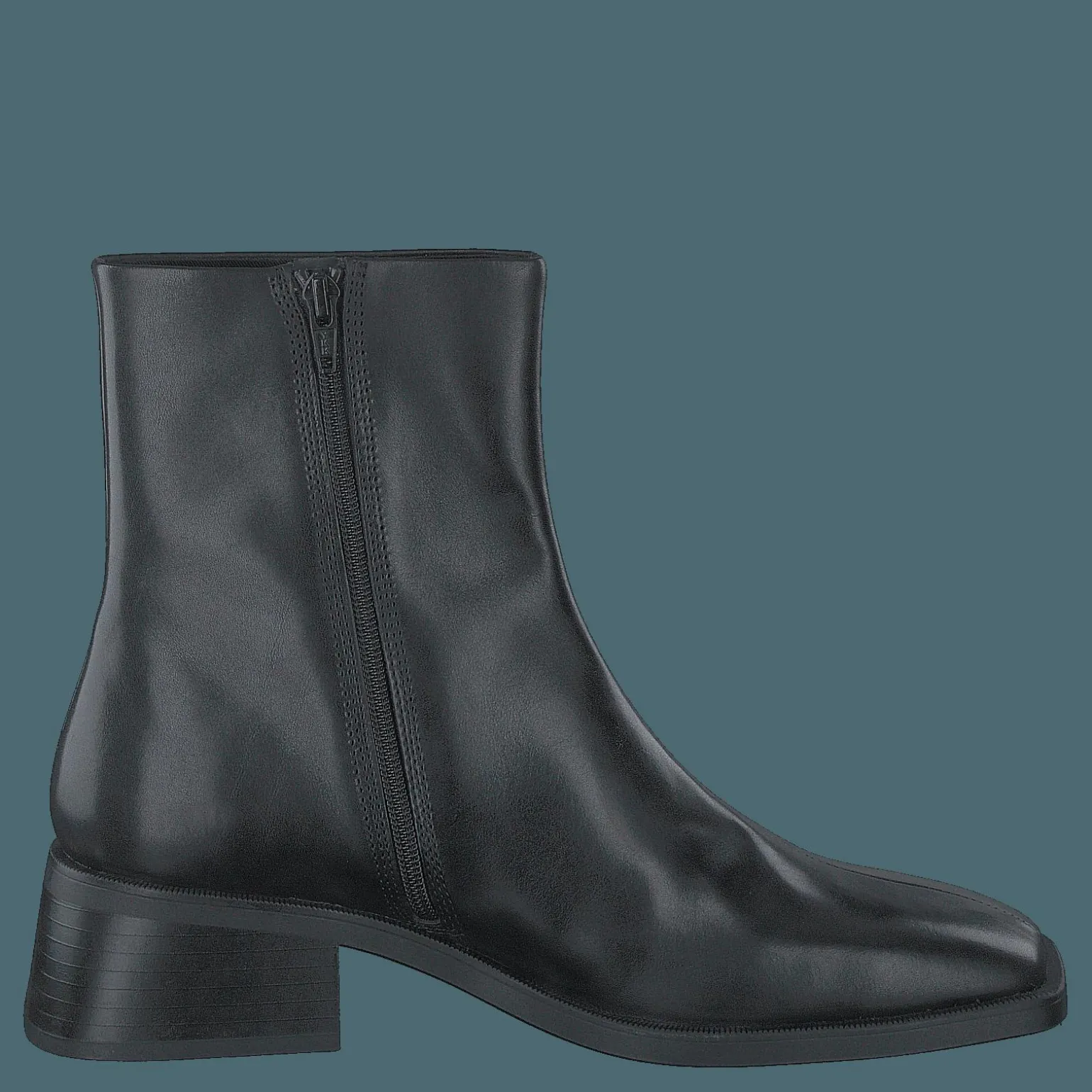 Blanca Black