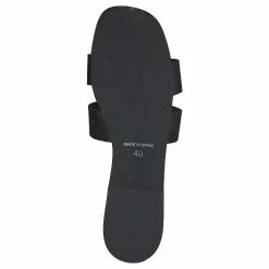 Claire Plain Black