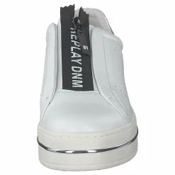 Dance White