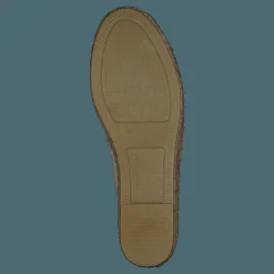 Demi Sand