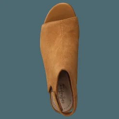 Deva Bell Tan
