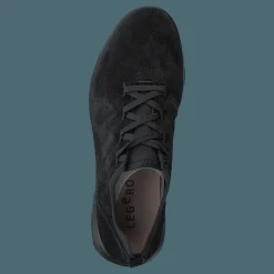 Essence Black