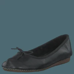 Freckle Ice Black Leather