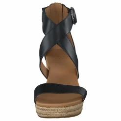 Hylda Black