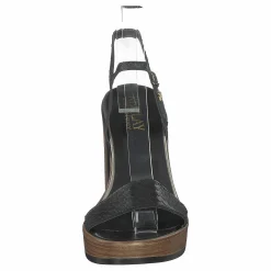 Junet Black