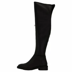 Leza Black