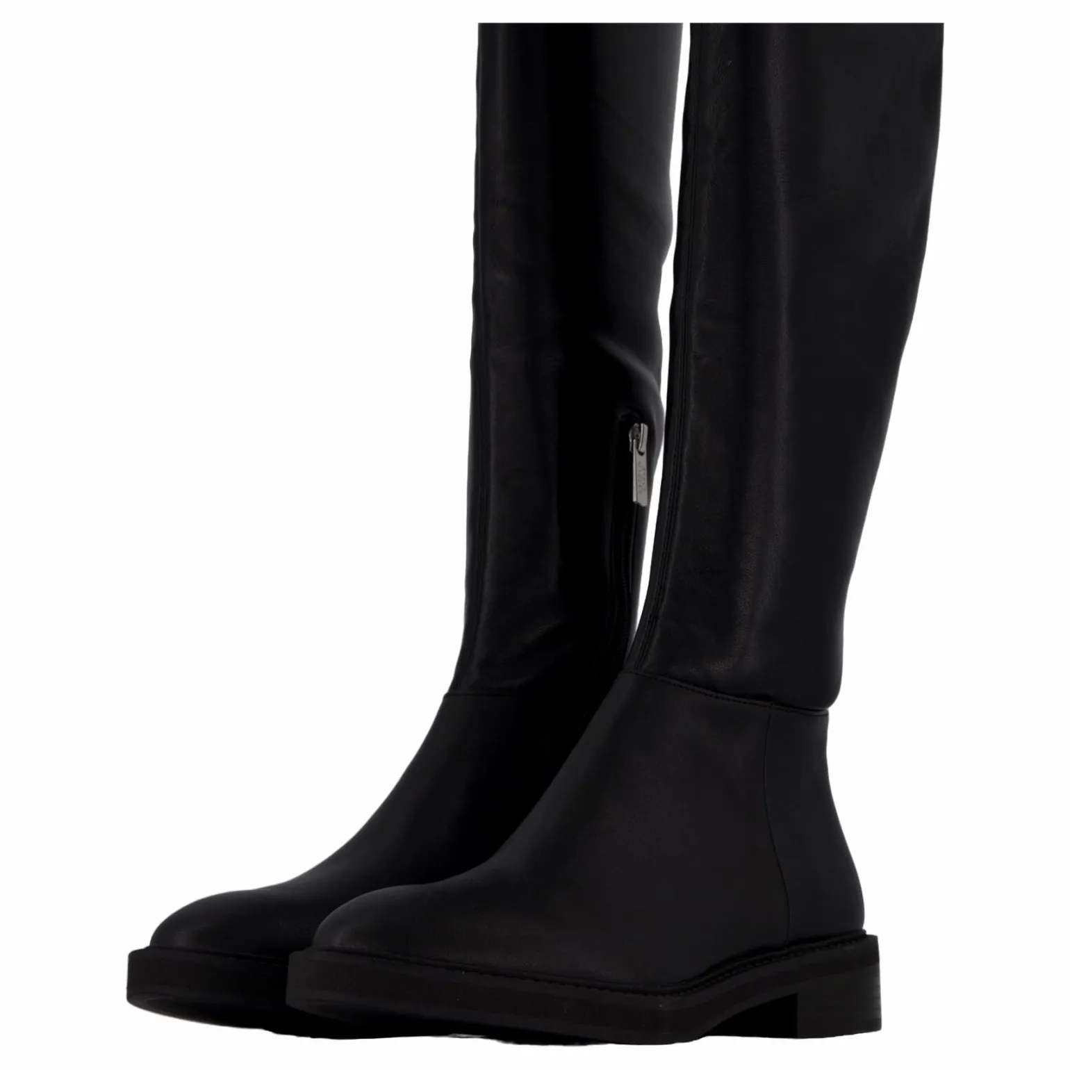 Leza Black