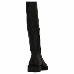 Leza Black