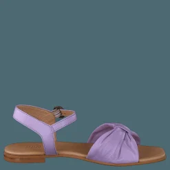 Madeleine Lilac