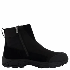 Pinner M Studs Black