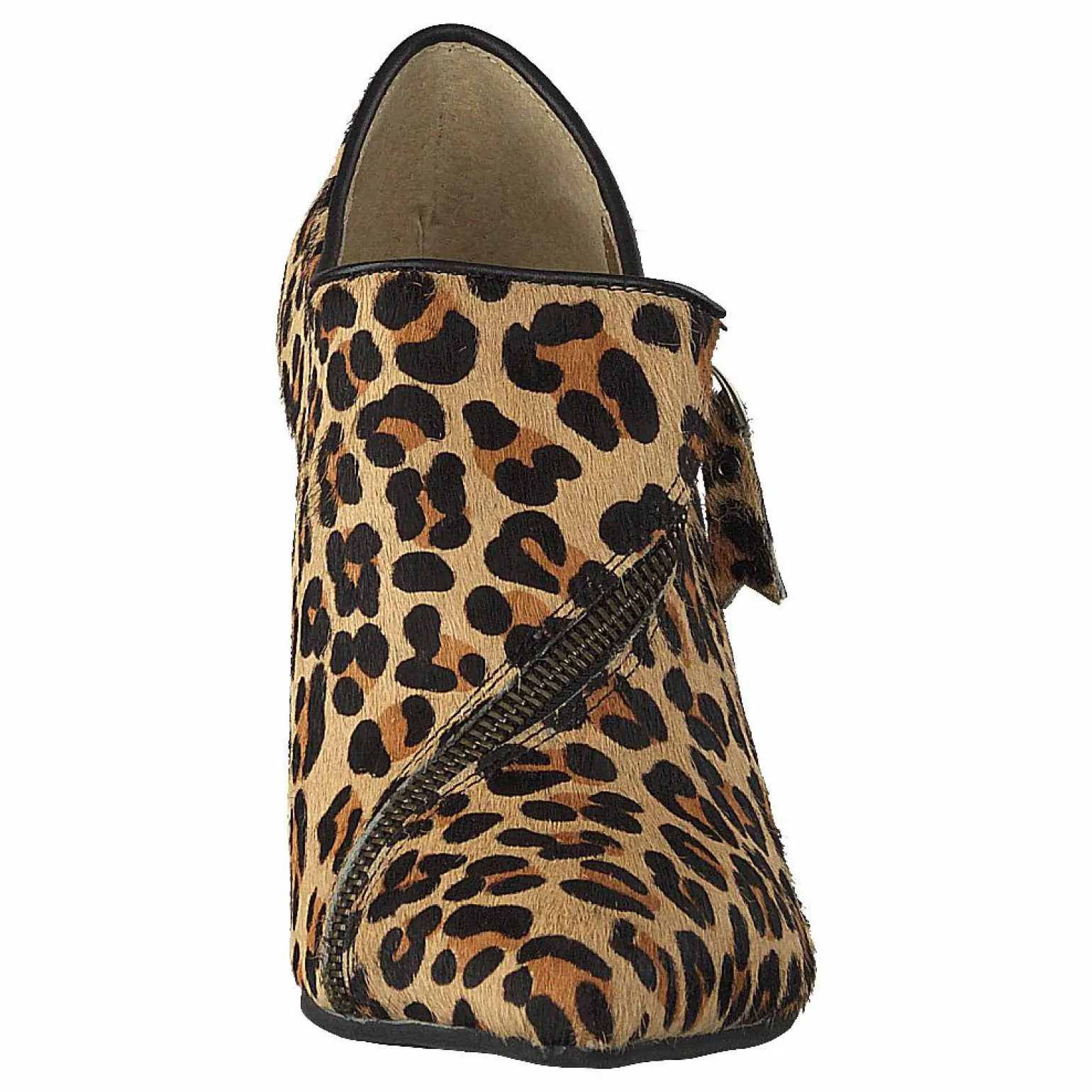 Ramona Leopard