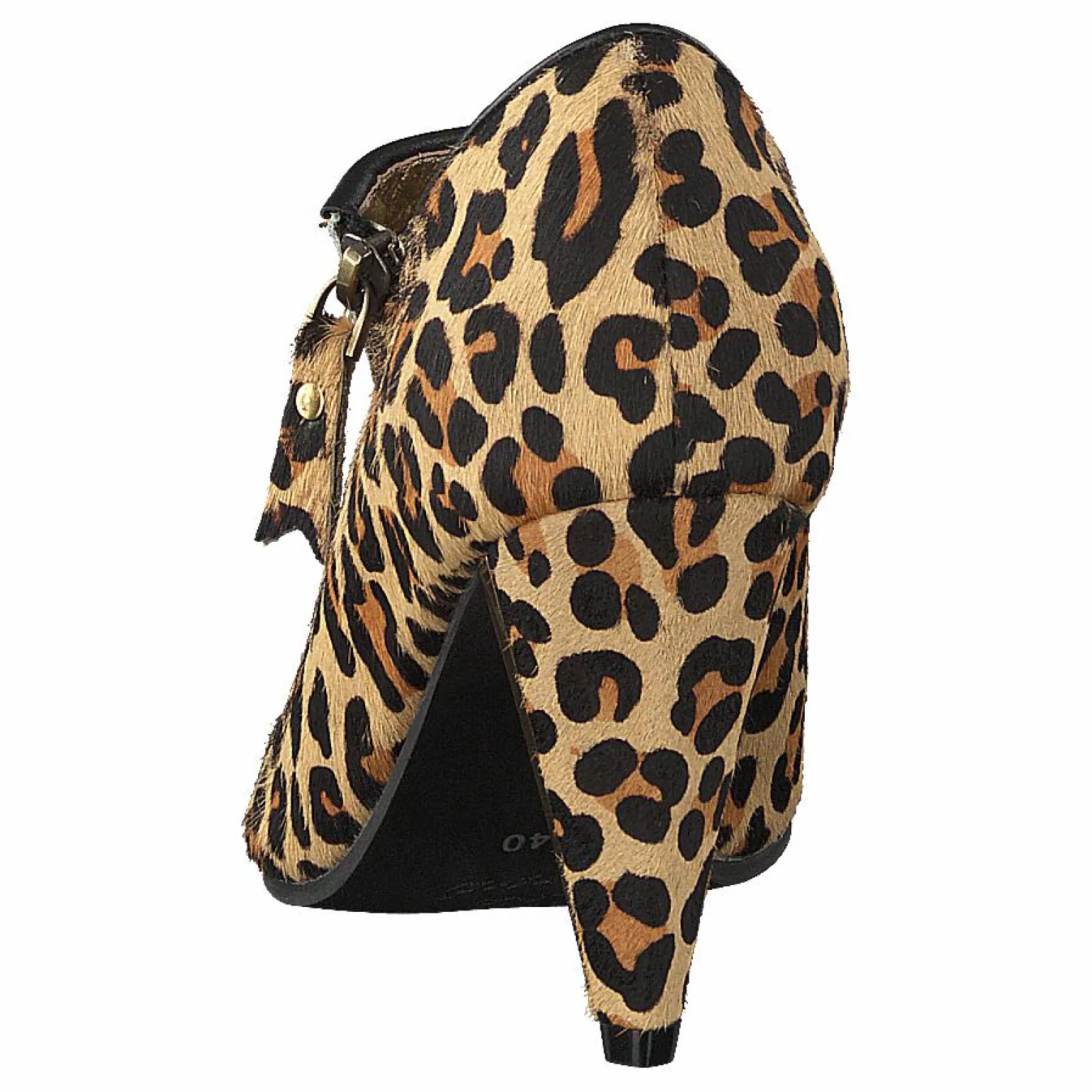 Ramona Leopard
