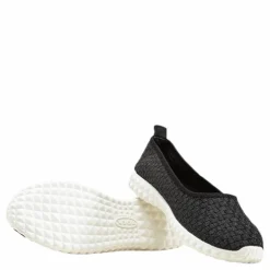 Sanya Black