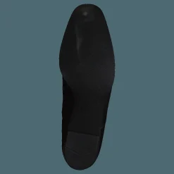 Sealy Black