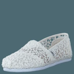 Seasonal Classics White Lace Leaves