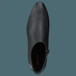 Twist Flow Bootie Black